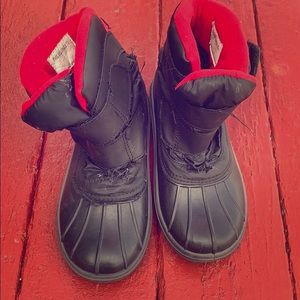 Winter Boots black & red